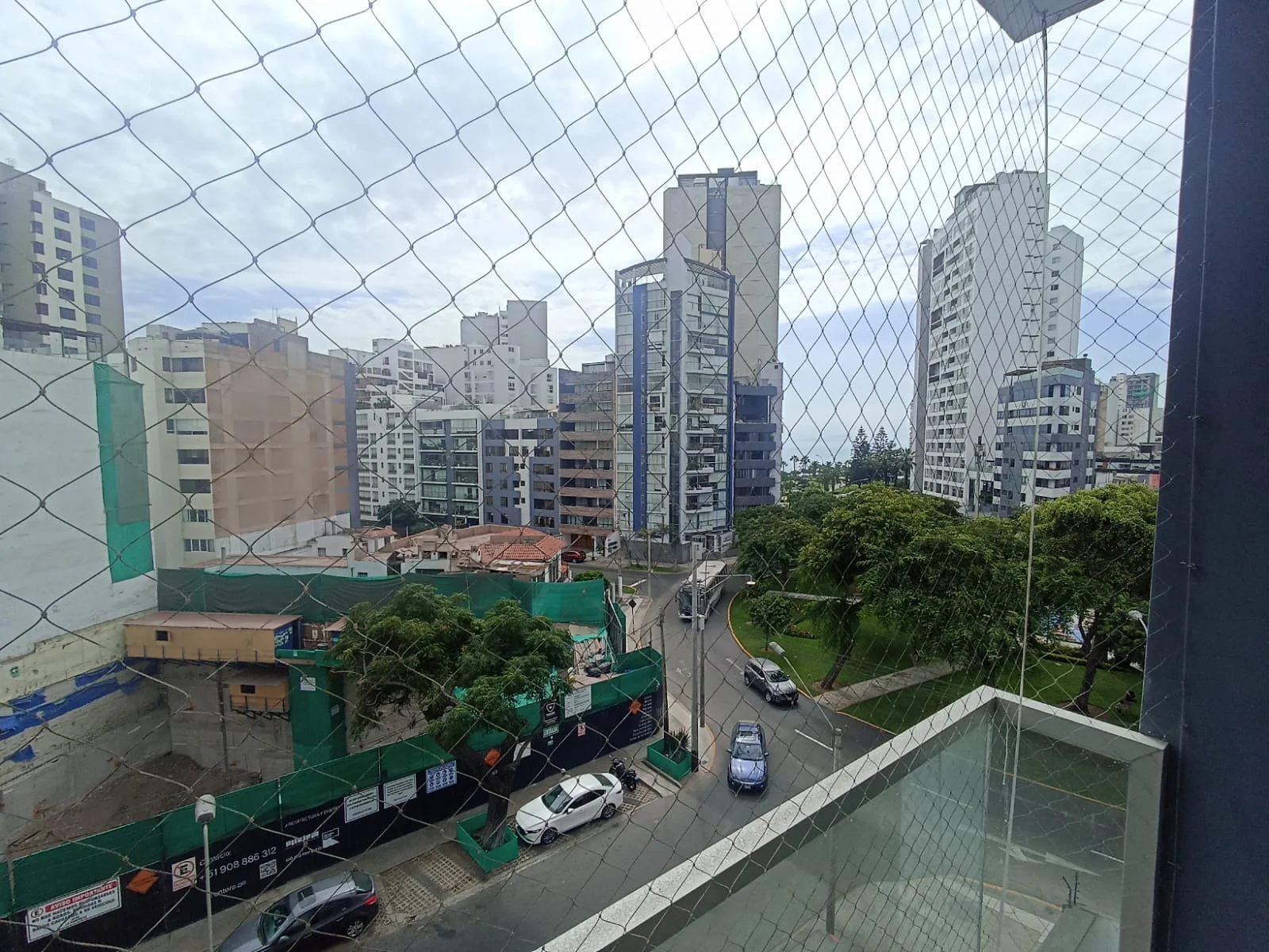VENTA FLAT 92m2 CERCA A MALECON MIRAFLORES