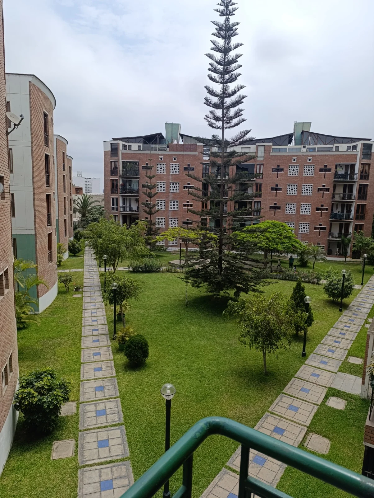 🏡 DEPARTAMENTO EN VENTA – CONDOMINIO PARQUES CHACARILLA