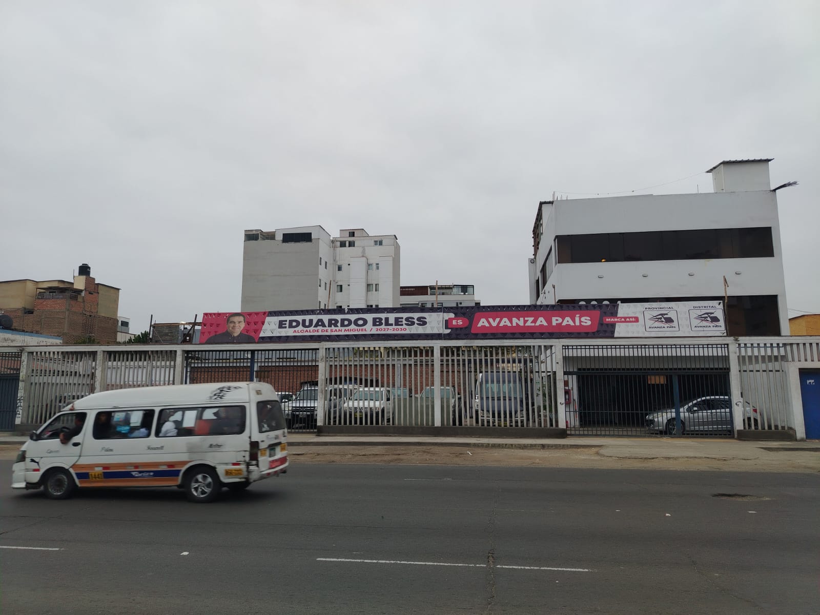 ALQUILER LOCAL COMERCIAL AV. LA MARINA A 1 CUADRA DE FAUCETT