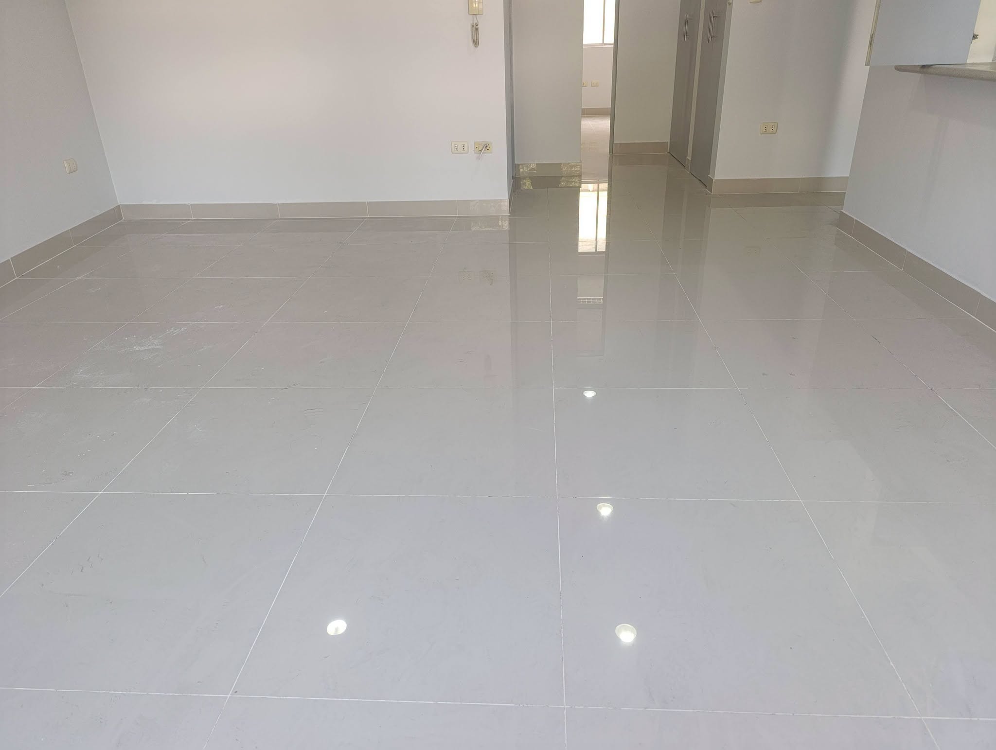 Vendo dpto. primer piso La Molina $ 165,000