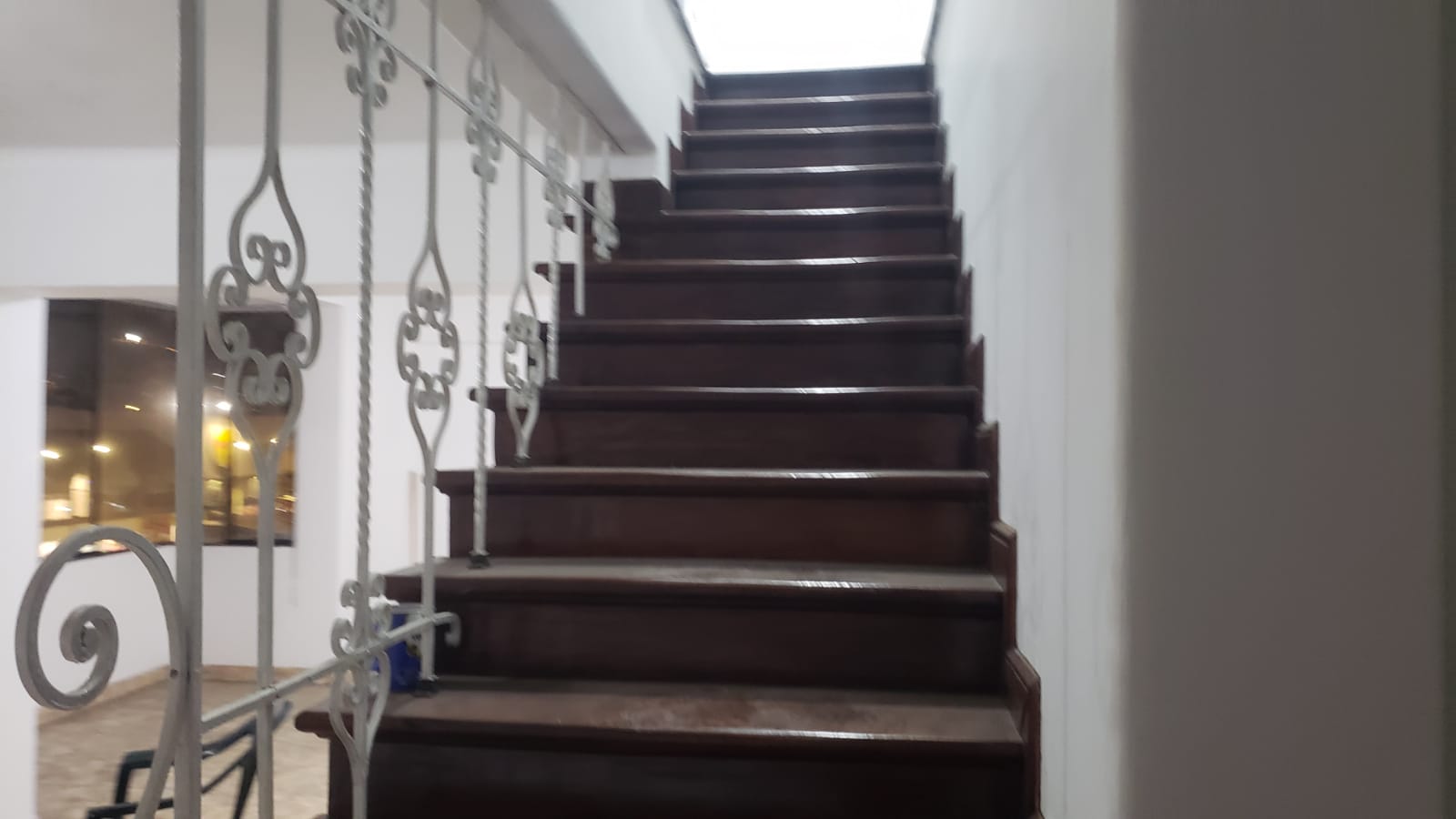Dpto. Duplex, frente al supermercado Metro