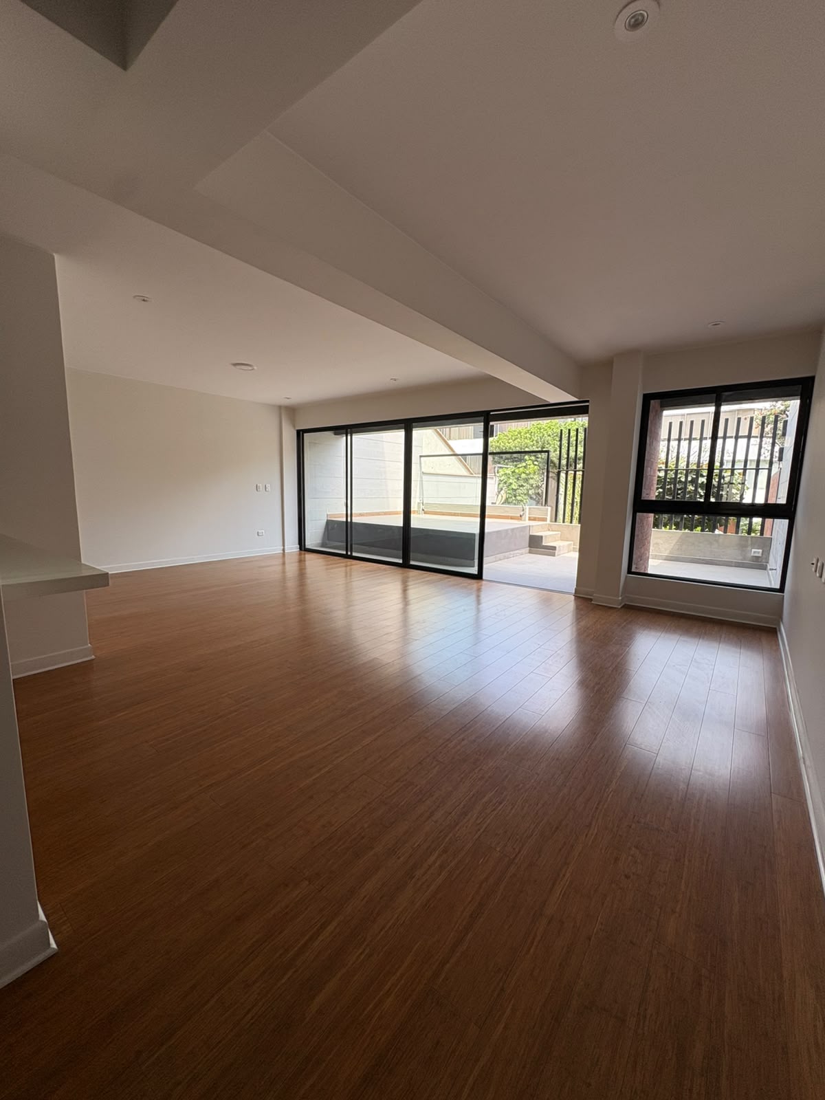 ✨🏡 SE VENDE HERMOSO DEPARTAMENTO REMODELADO EN AV. BRASIL – UBICACIÓN TOP AL LADO DE LA RAMBLA 🏡✨