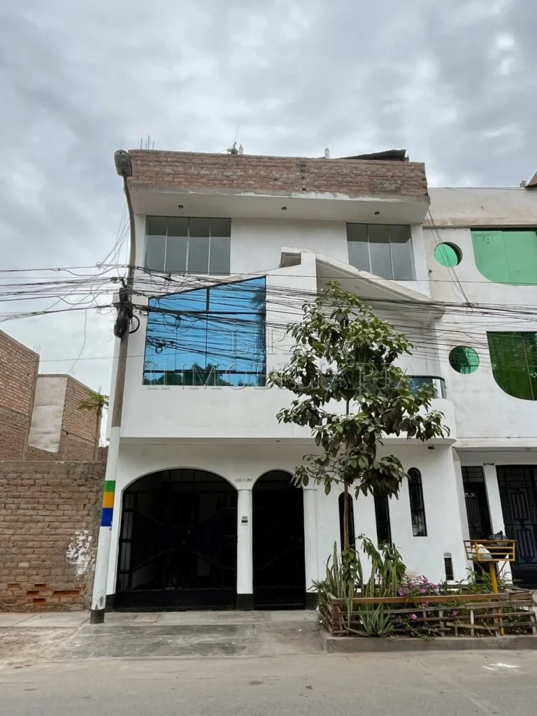 ALQUILO DEPARTAMENTO IZAGURRE CON UNIVERSITARIA SAN MARTIN DE PORRES