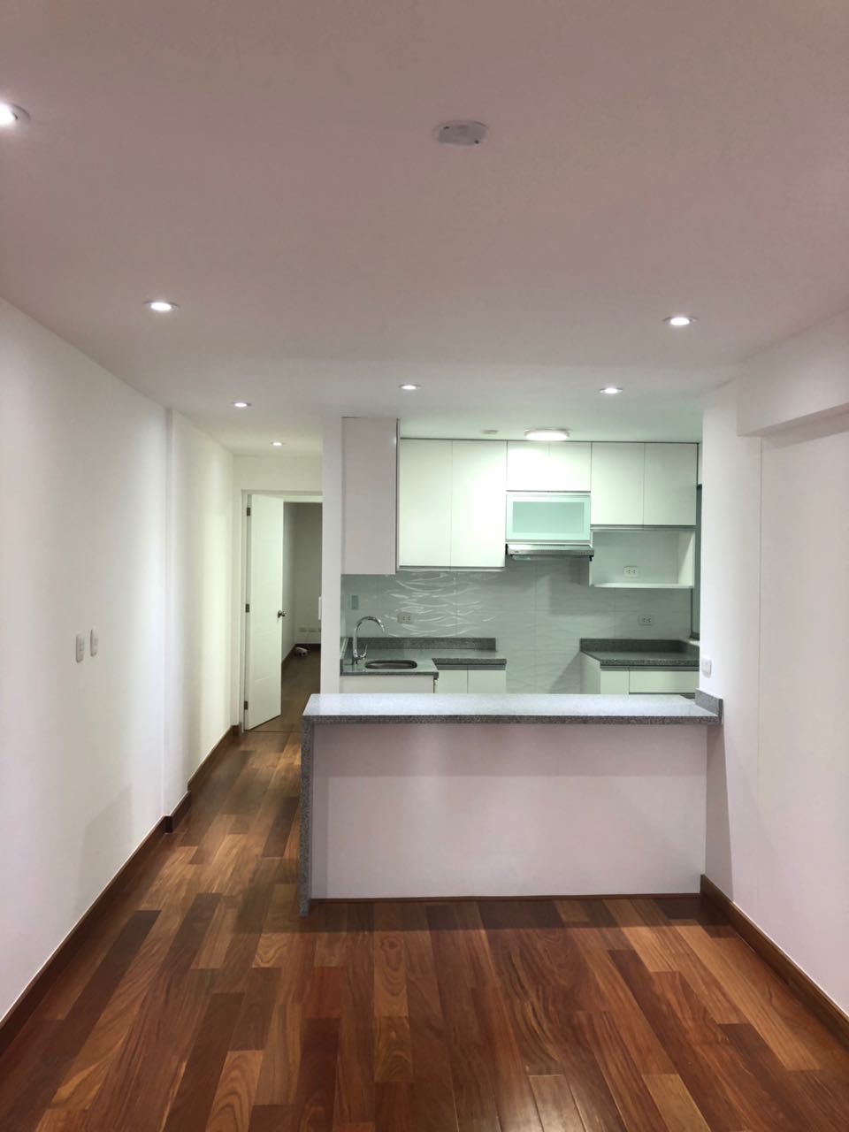 Vendo departamento en Barranco, límite con Miraflores $ 150,000