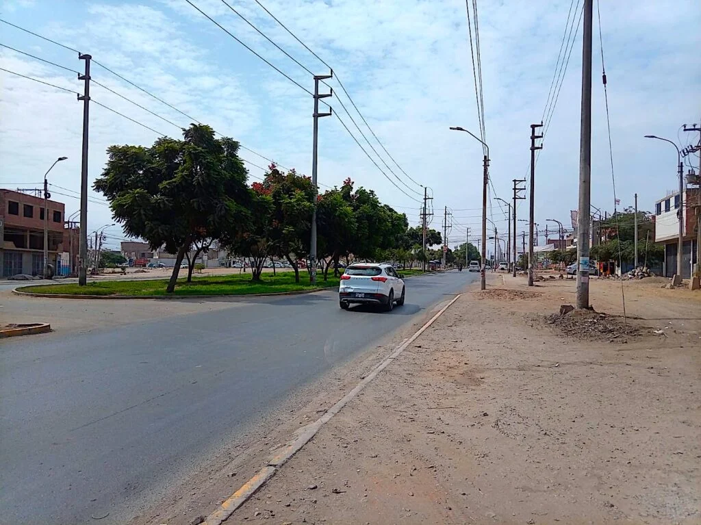 TERRENO EN VENTA 180m2 – AV. UNIVERSITARIA (ZONA ESTRATÉGICA LIMA NORTE- CARABAYLLO)