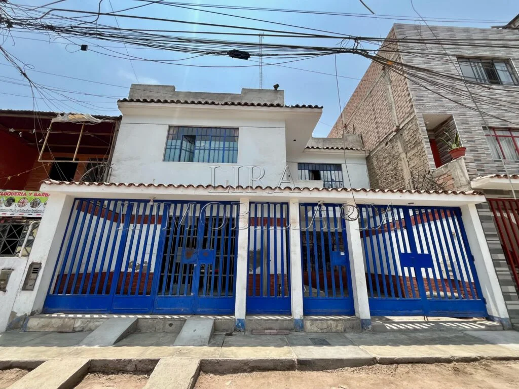 VENDO CASA+COCHERA URB ALBORADA COMAS