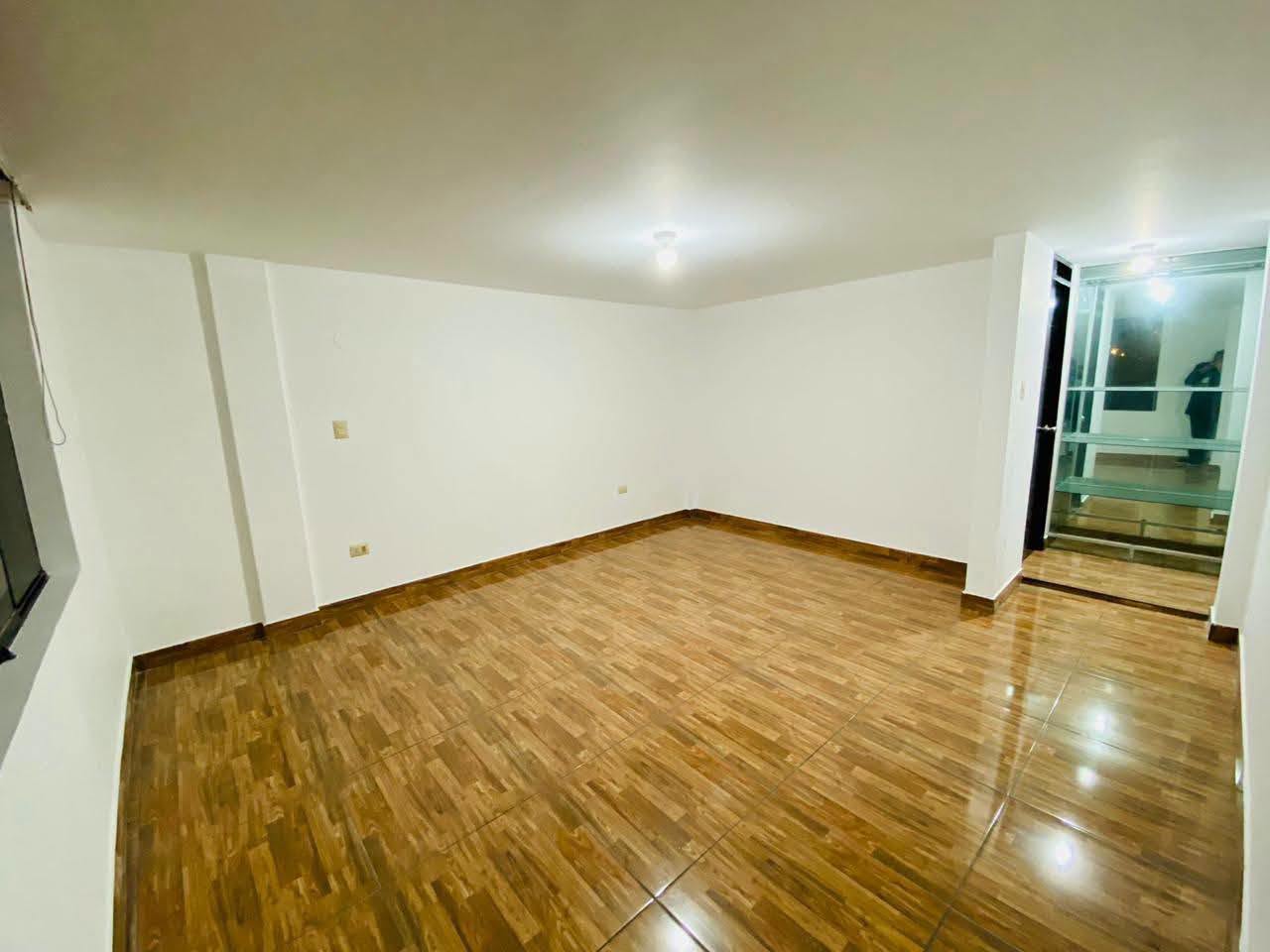 Alquilo departamento en La Molina con 3 dormitorios a S/. 2,750 Soles