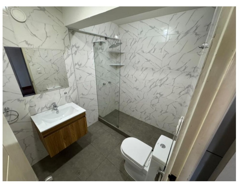 VENDO HERMOSO DEPARTAMENTO EN EL DISTRITO DE MAGDALENA DEL MAR CON COCHERA !!!
