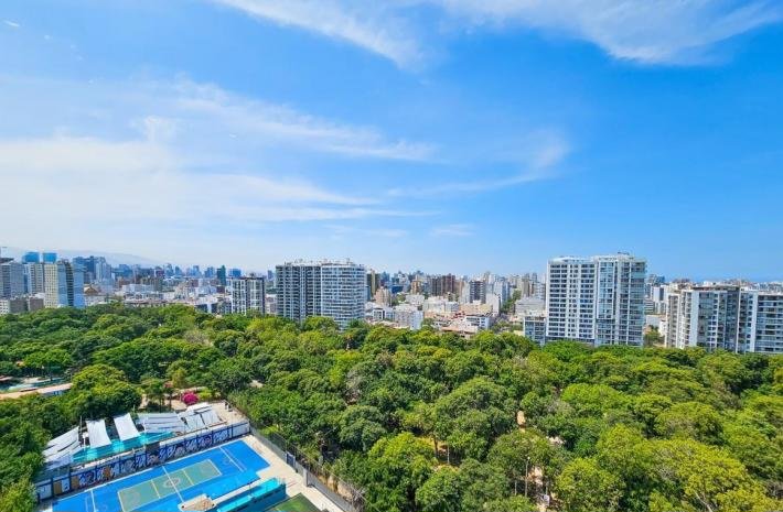 DEPARTAMENTO FRENTE AL PARQUE RAMÓN CASTILLA EN LINCE