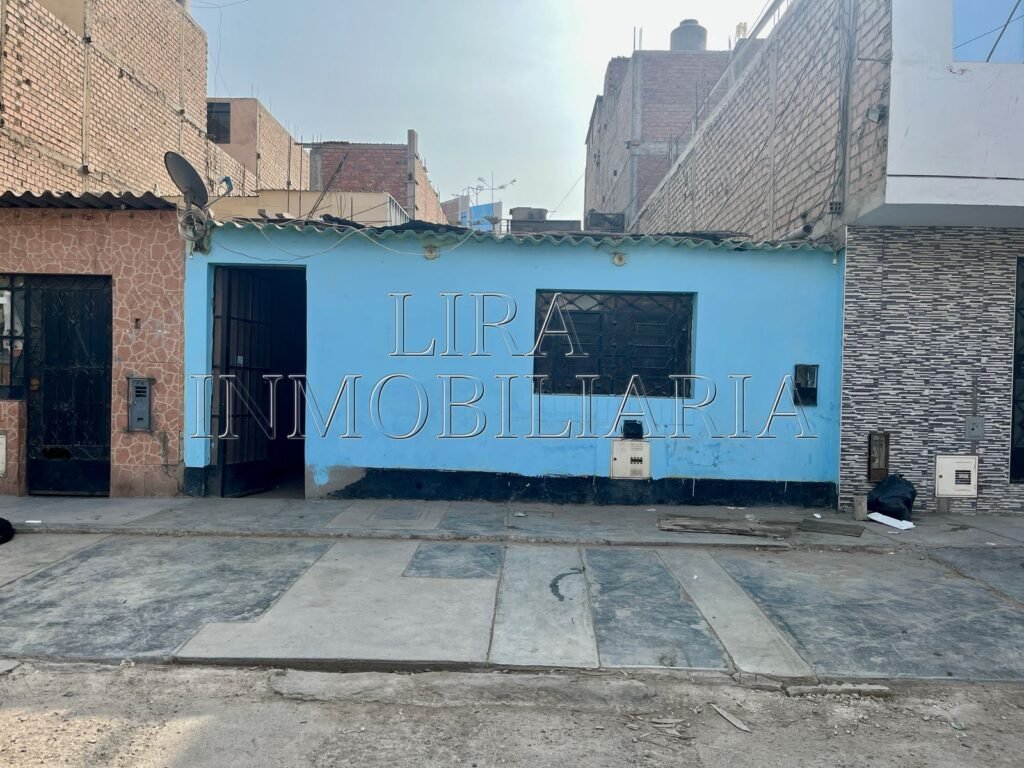 VENDO TERRENO AV VENECIA CON SAN FELIPE COMAS