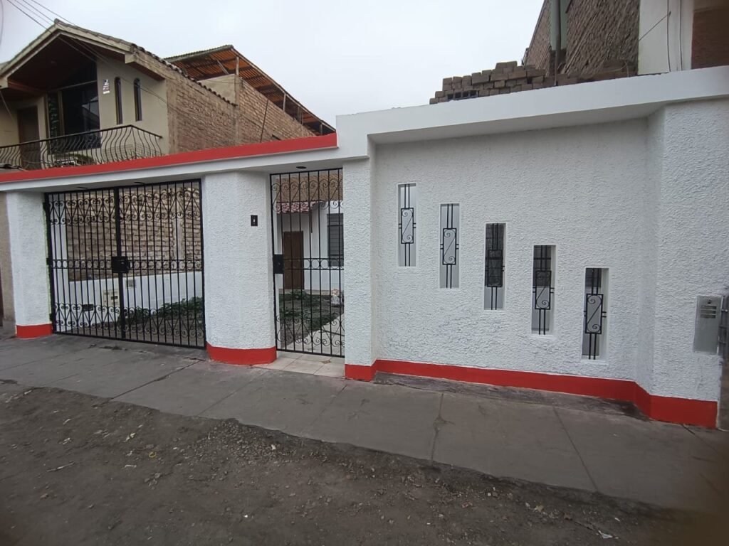 Se vende casa en San Juan de Miraflores, Pedro Silva 1020 San Juan zona C